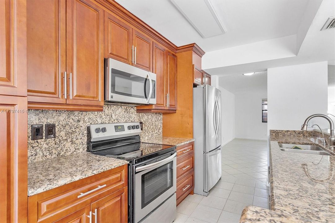 Recently Sold: $449,000 (3 beds, 2 baths, 1912 Square Feet)