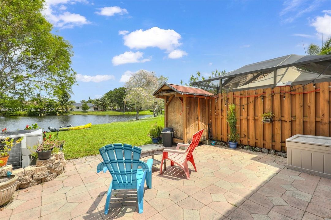 Recently Sold: $449,000 (3 beds, 2 baths, 1912 Square Feet)