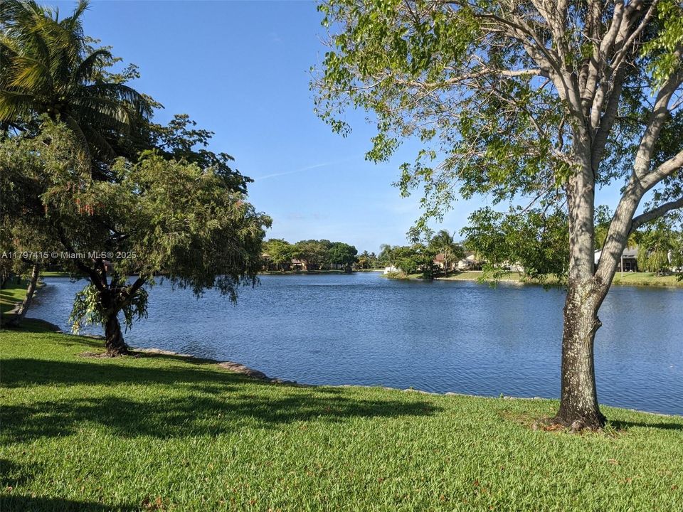 Recently Sold: $449,000 (3 beds, 2 baths, 1912 Square Feet)