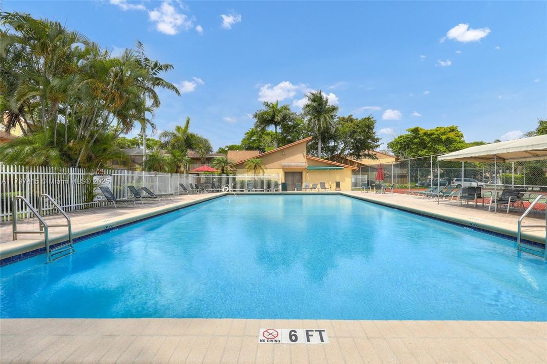 Recently Sold: $449,000 (3 beds, 2 baths, 1912 Square Feet)