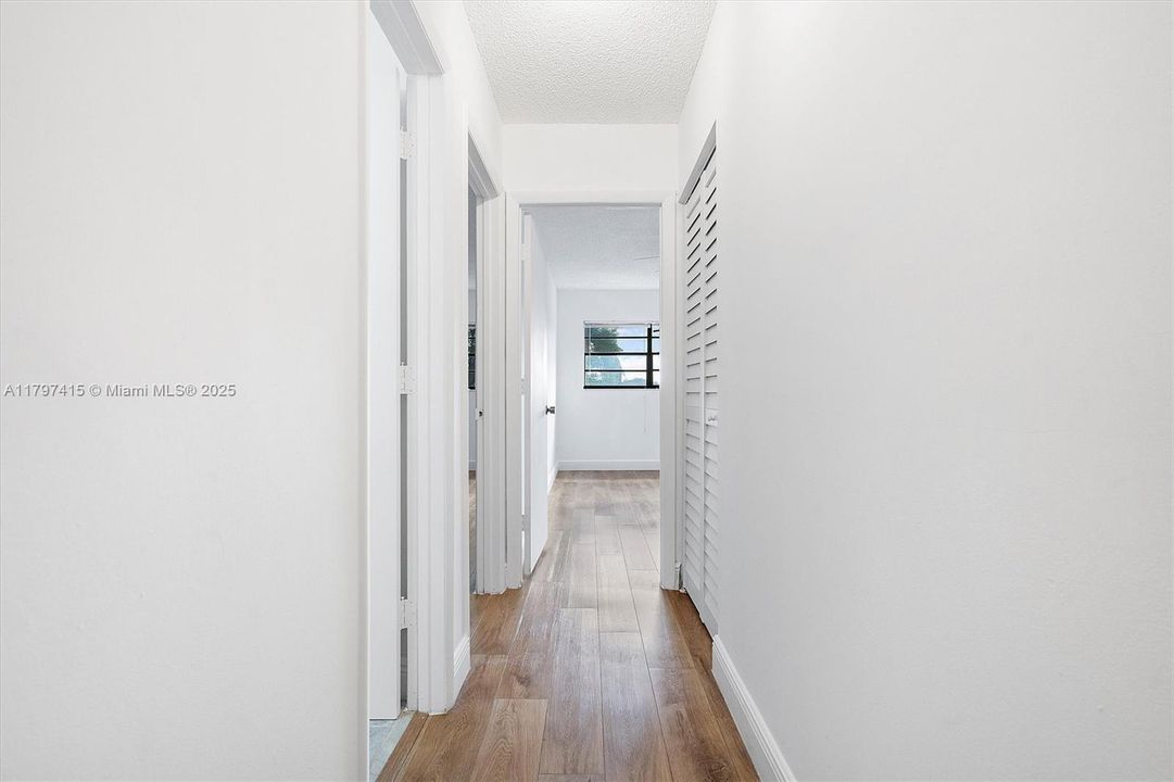 Recently Sold: $449,000 (3 beds, 2 baths, 1912 Square Feet)