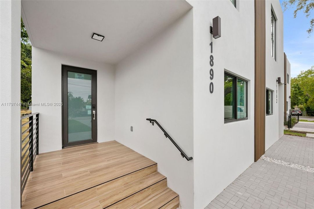 Vendido Recientemente: $1,395,000 (0 camas, 0 baños, 4642 Pies cuadrados)