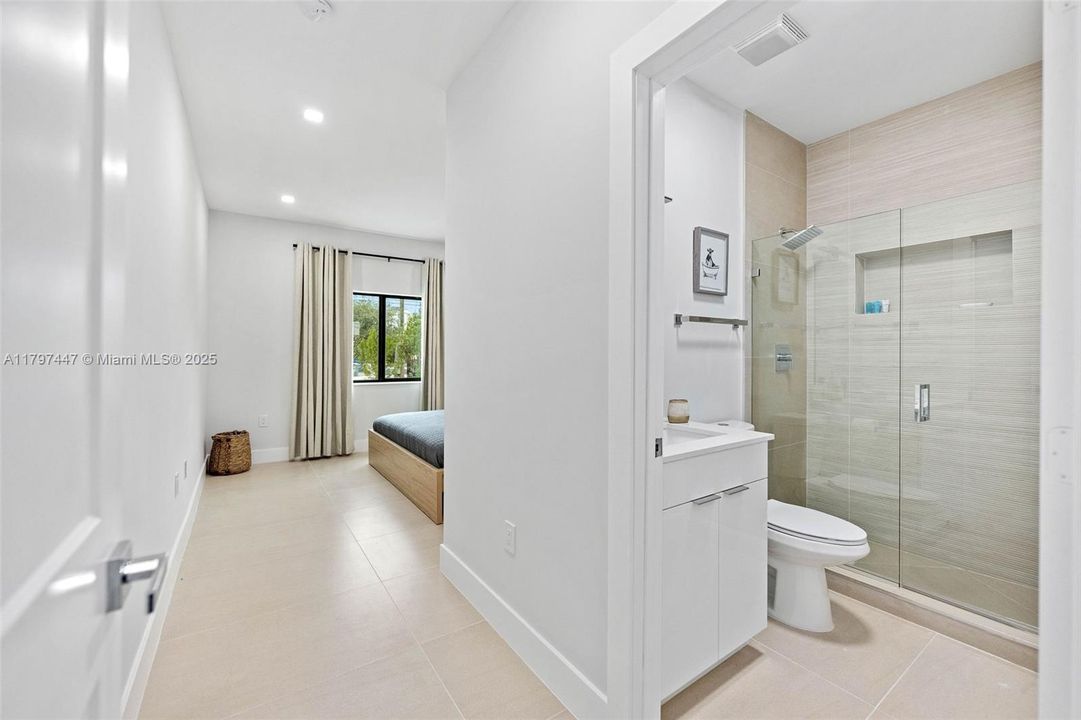 Vendido Recientemente: $1,395,000 (0 camas, 0 baños, 4642 Pies cuadrados)