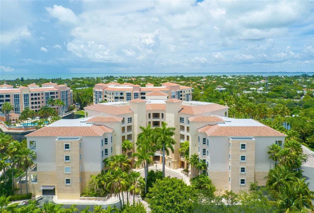 For Sale: $1,995,000 (3 beds, 3 baths, 1830 Square Feet)