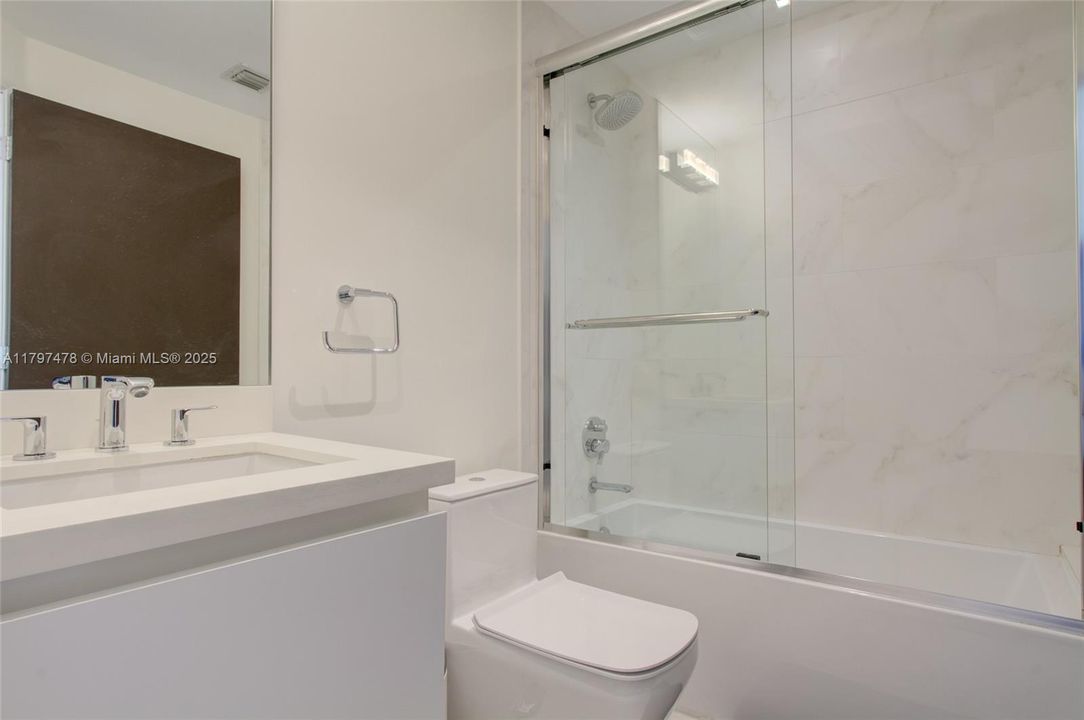 For Sale: $1,995,000 (3 beds, 3 baths, 1830 Square Feet)