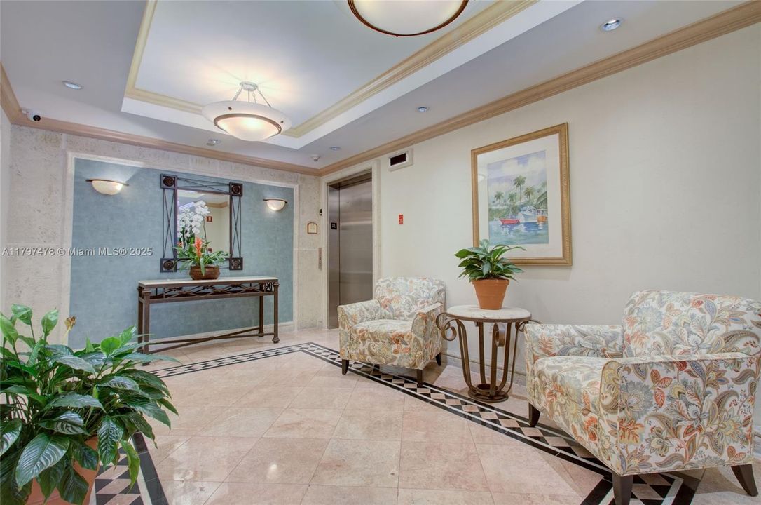 For Sale: $1,995,000 (3 beds, 3 baths, 1830 Square Feet)