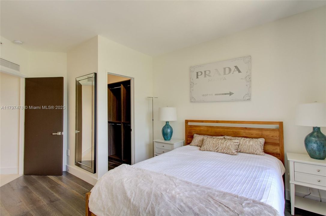 For Sale: $1,995,000 (3 beds, 3 baths, 1830 Square Feet)