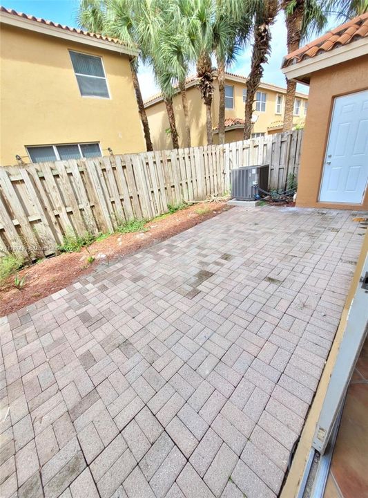 For Sale: $485,000 (3 beds, 2 baths, 1450 Square Feet)