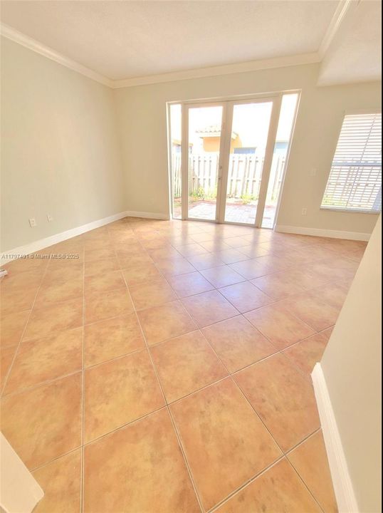 For Sale: $485,000 (3 beds, 2 baths, 1450 Square Feet)