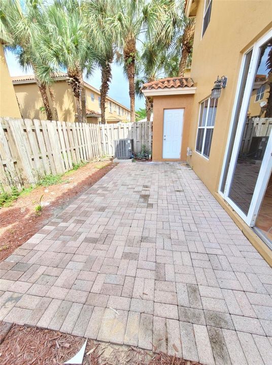 For Sale: $485,000 (3 beds, 2 baths, 1450 Square Feet)