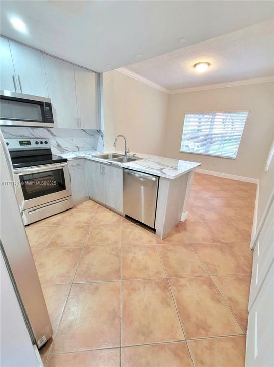 For Sale: $485,000 (3 beds, 2 baths, 1450 Square Feet)