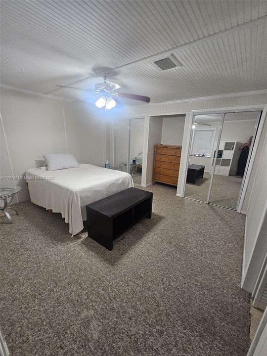 Recently Sold: $735,000 (3 beds, 1 baths, 1919 Square Feet)