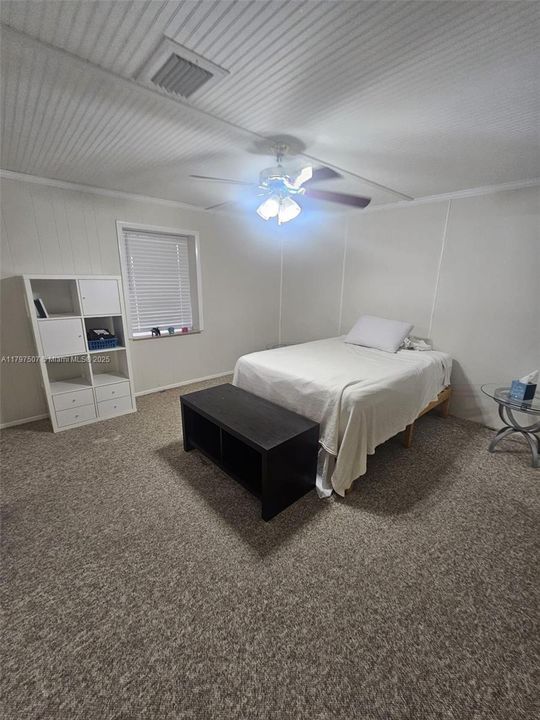 Recently Sold: $735,000 (3 beds, 1 baths, 1919 Square Feet)