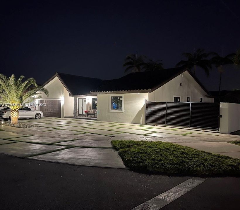 Recently Sold: $994,100 (3 beds, 2 baths, 1839 Square Feet)