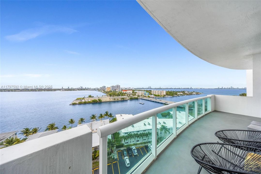 En Venta: $550,000 (2 camas, 2 baños, 1251 Pies cuadrados)