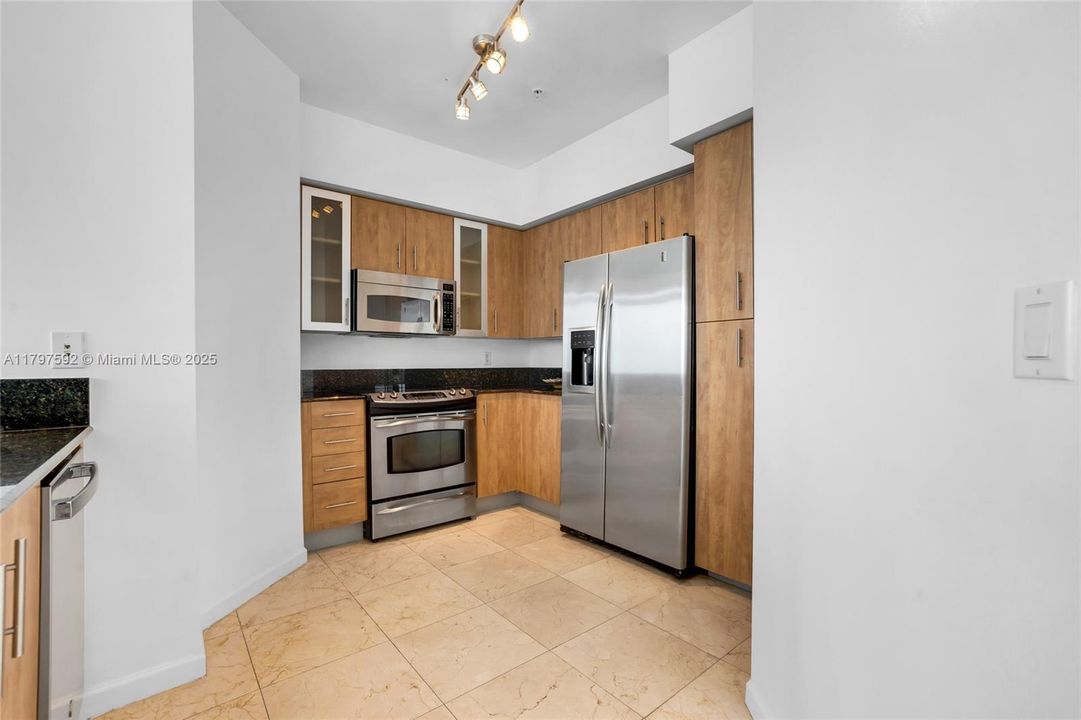 En Venta: $550,000 (2 camas, 2 baños, 1251 Pies cuadrados)