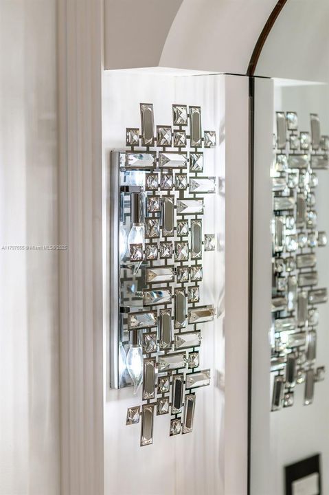 出租: $25,000 (7 贝兹, 7 浴室, 5807 平方英尺)