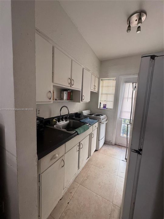 На продажу: $185,000 (0 спален, 1 ванн, 400 Квадратных фут)