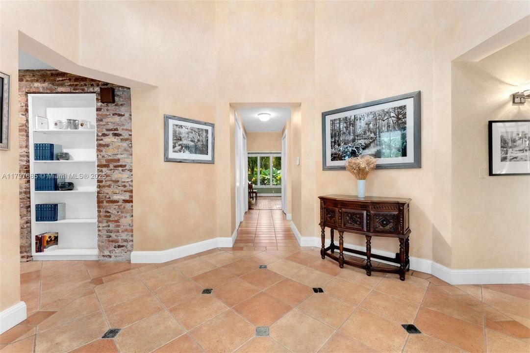 Active With Contract: $7,750,000 (5 beds, 4 baths, 4535 Square Feet)