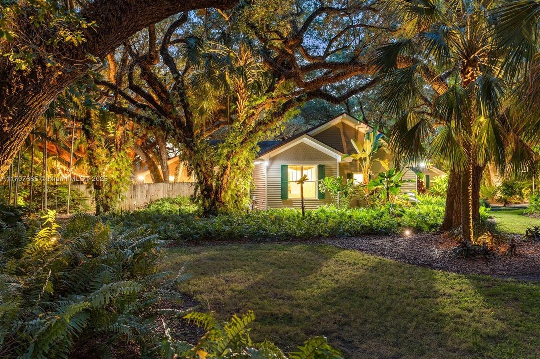 Active With Contract: $7,750,000 (5 beds, 4 baths, 4535 Square Feet)