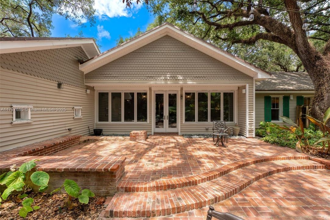 CBS construction with vinyl siding for ease of maintenance