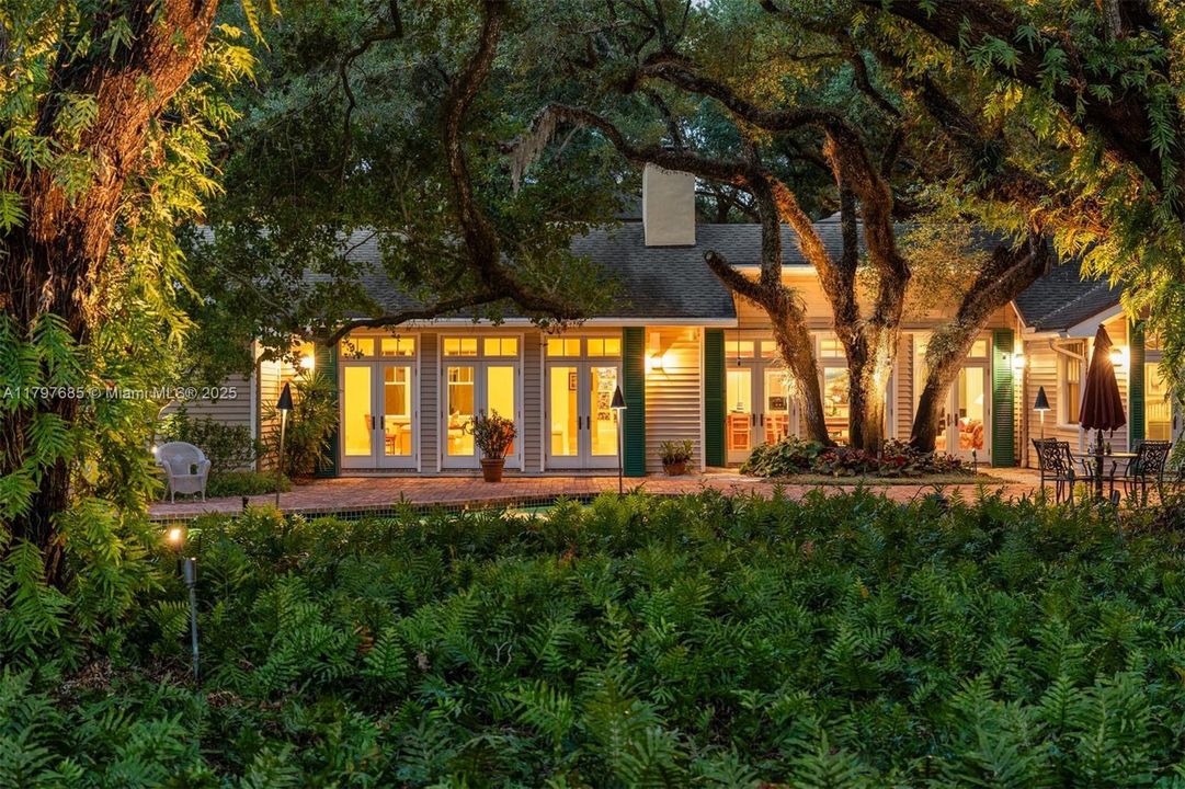 Active With Contract: $7,750,000 (5 beds, 4 baths, 4535 Square Feet)