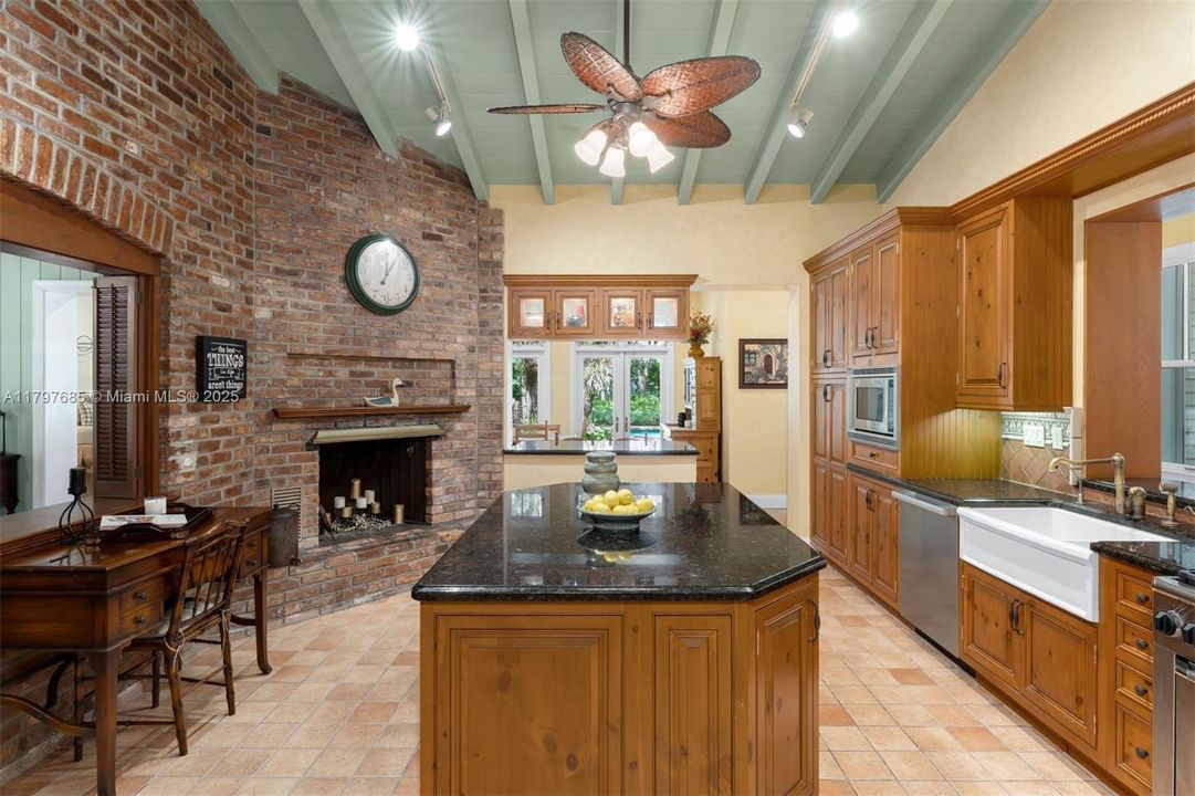 Multiple updates to kitchen with newer appliances, gas cooking