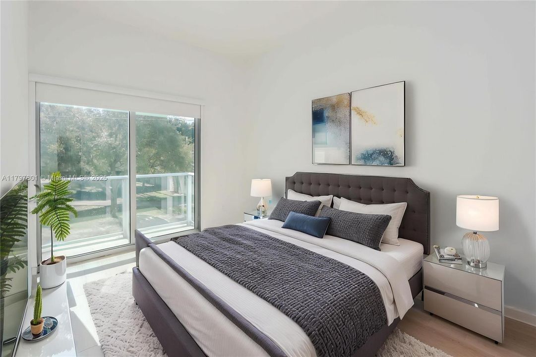 Recently Sold: $850,000 (2 beds, 3 baths, 1263 Square Feet)