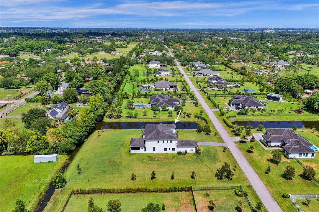 En Venta: $5,500,000 (6 camas, 7 baños, 8120 Pies cuadrados)