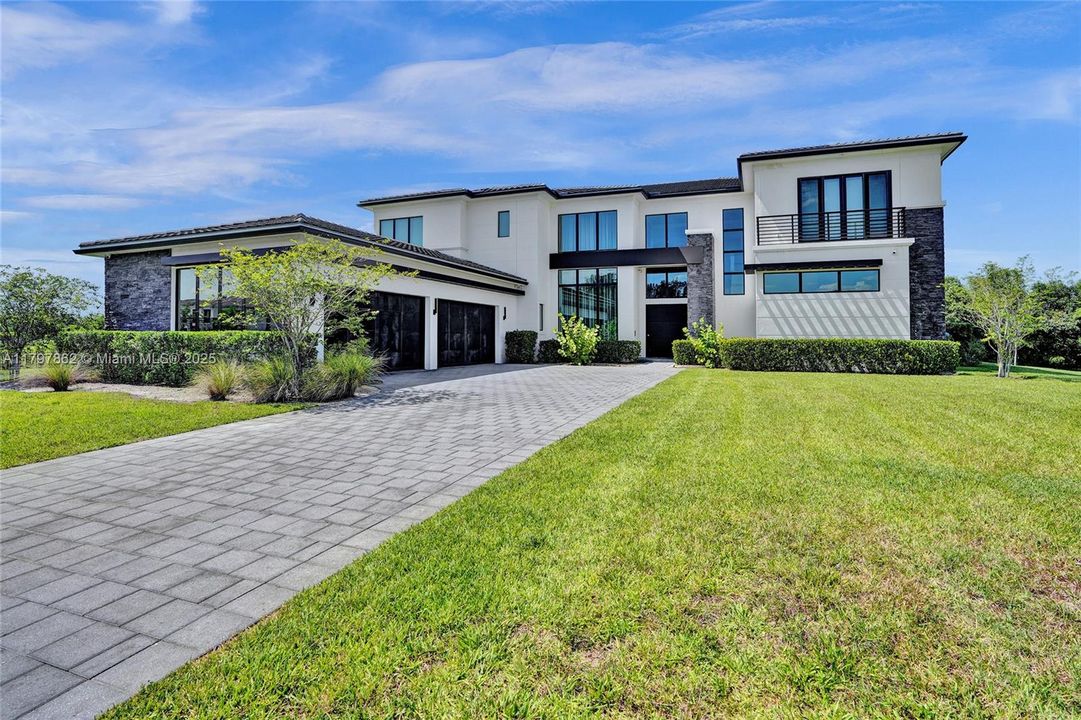 En Venta: $5,500,000 (6 camas, 7 baños, 8120 Pies cuadrados)