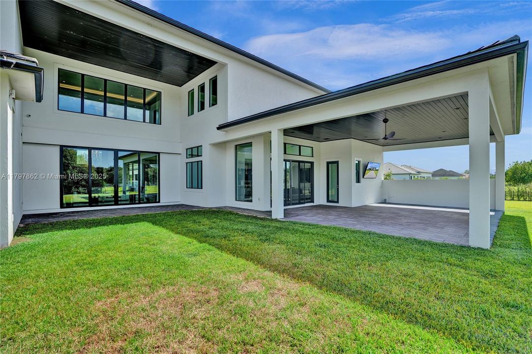 En Venta: $5,500,000 (6 camas, 7 baños, 8120 Pies cuadrados)