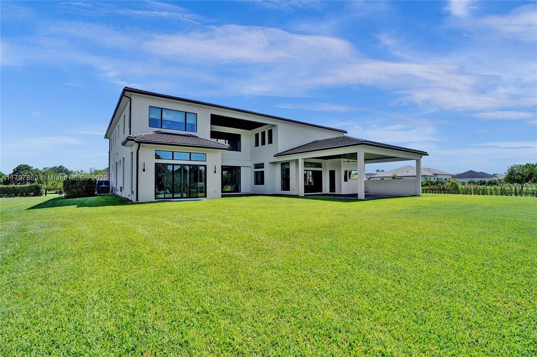 En Venta: $5,500,000 (6 camas, 7 baños, 8120 Pies cuadrados)