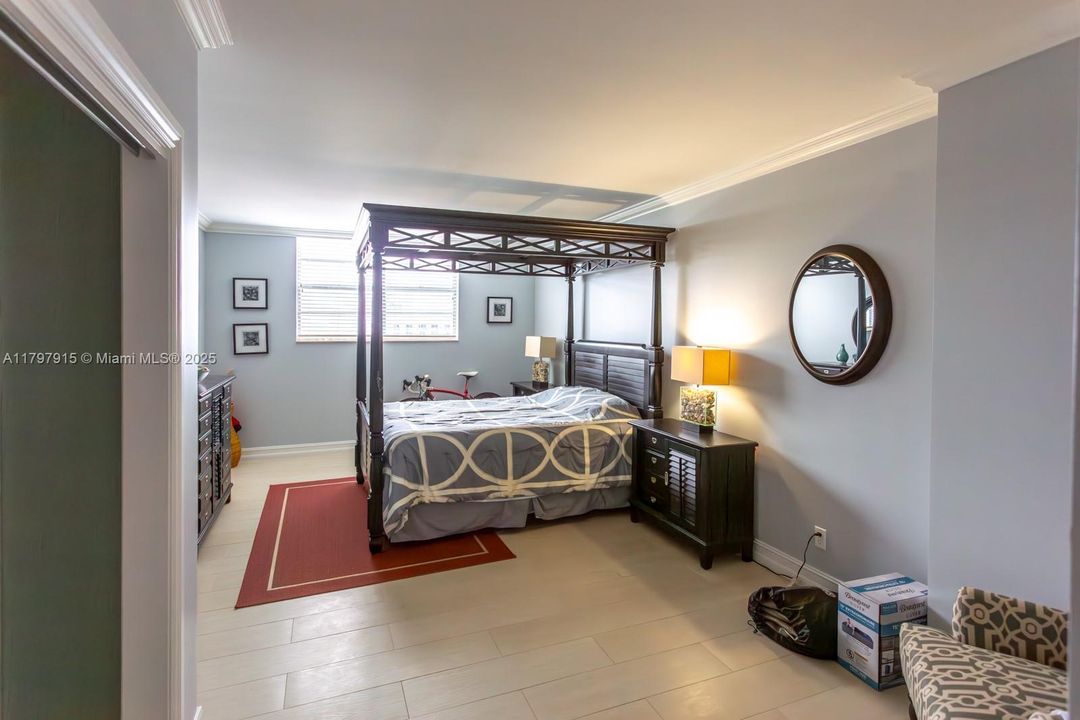 На продажу: $699,000 (2 спален, 2 ванн, 1505 Квадратных фут)