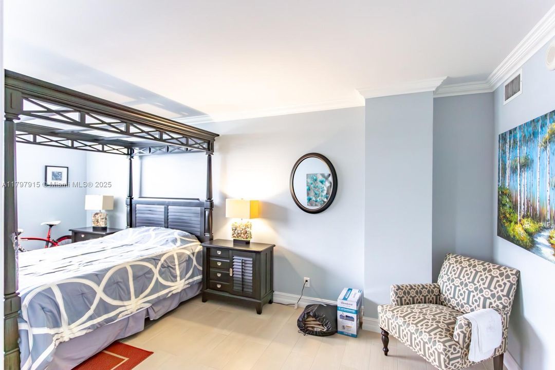 На продажу: $699,000 (2 спален, 2 ванн, 1505 Квадратных фут)