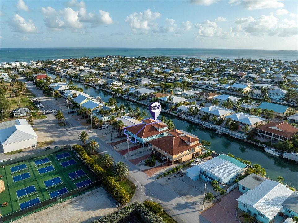 Vendido Recientemente: $1,249,000 (0 camas, 0 baños, 1830 Pies cuadrados)