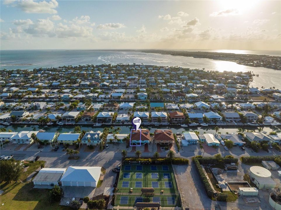 Vendido Recientemente: $1,249,000 (0 camas, 0 baños, 1830 Pies cuadrados)