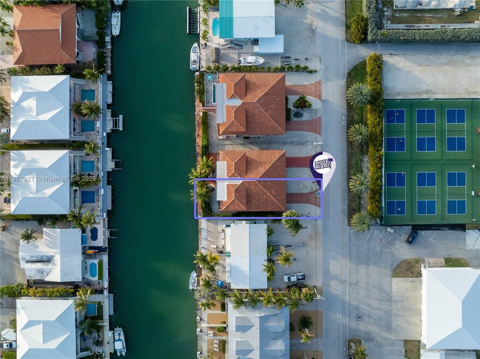 Vendido Recientemente: $1,249,000 (0 camas, 0 baños, 1830 Pies cuadrados)