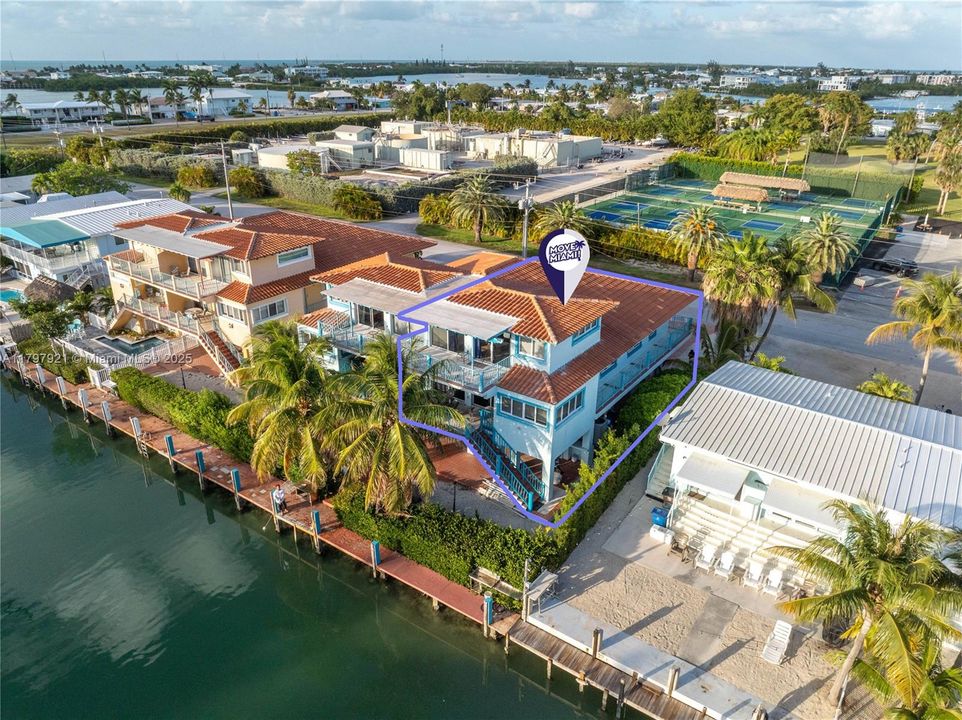 Vendido Recientemente: $1,249,000 (0 camas, 0 baños, 1830 Pies cuadrados)