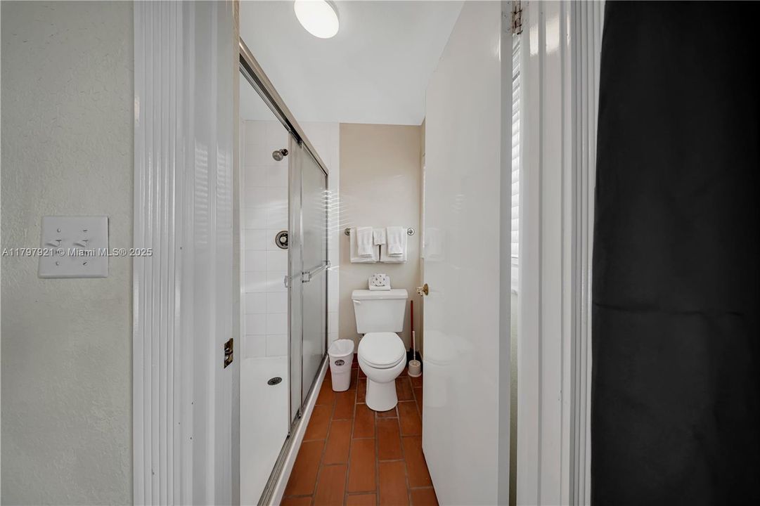 Vendido Recientemente: $1,249,000 (0 camas, 0 baños, 1830 Pies cuadrados)