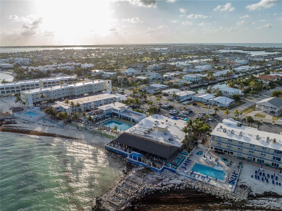 Vendido Recientemente: $1,249,000 (0 camas, 0 baños, 1830 Pies cuadrados)