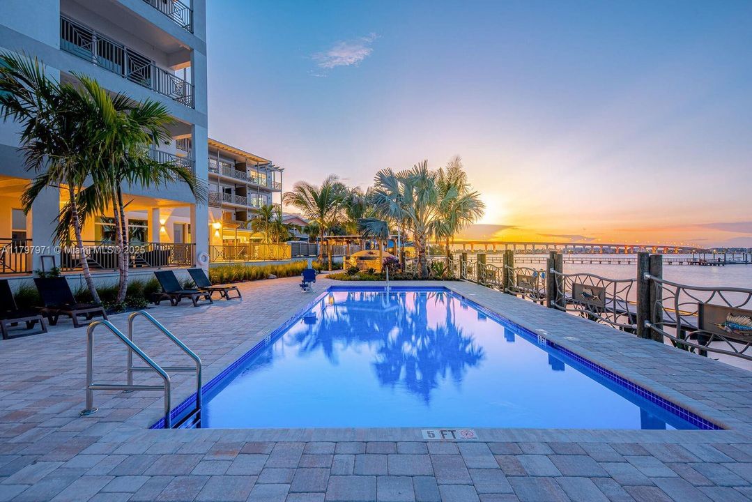 Недавно арендовано: $6,000 (1 спален, 1 ванн, 1058 Квадратных фут)