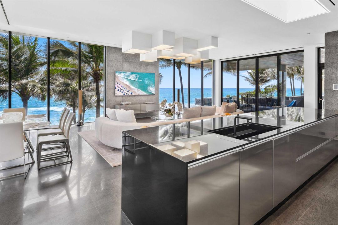 Entertaining Kitchen