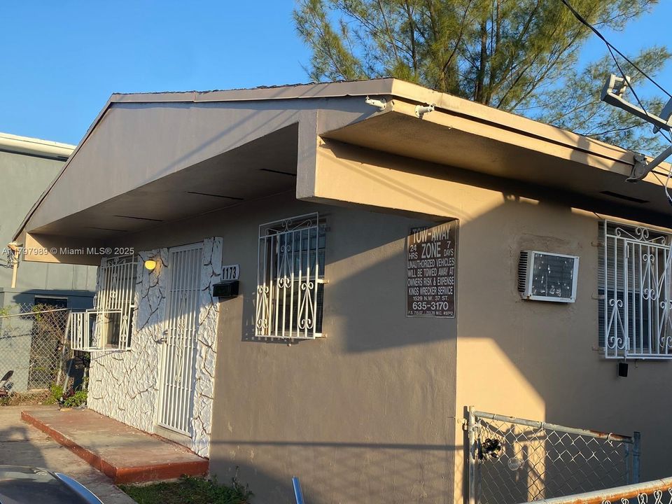 En Venta: $579,000 (0 camas, 0 baños, 1525 Pies cuadrados)