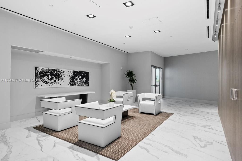 Recently Sold: $1,349,000 (2 beds, 2 baths, 2157 Square Feet)