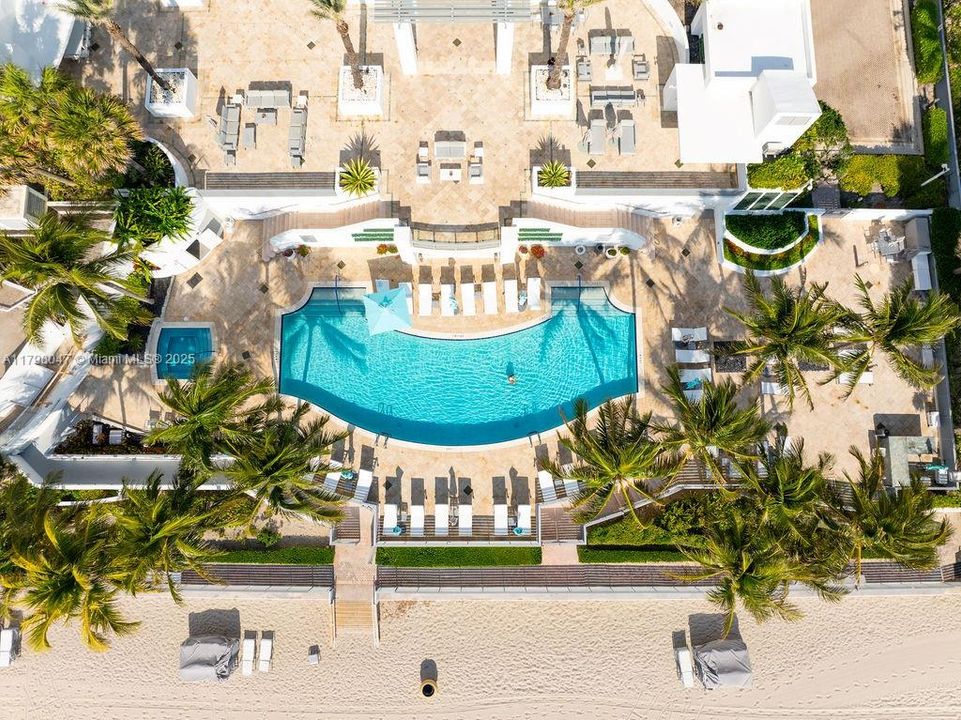 Recently Sold: $1,349,000 (2 beds, 2 baths, 2157 Square Feet)