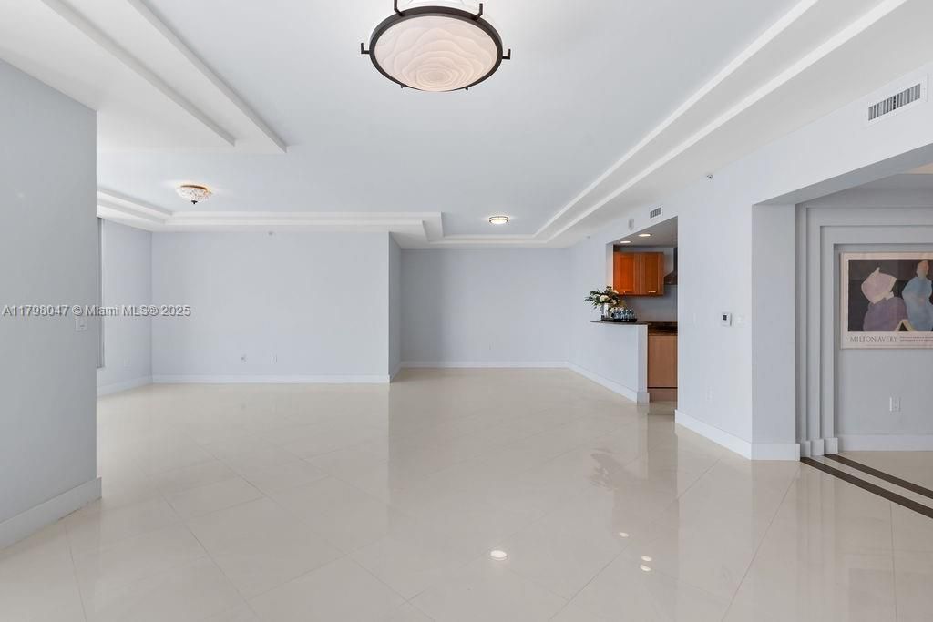 Recently Sold: $1,349,000 (2 beds, 2 baths, 2157 Square Feet)