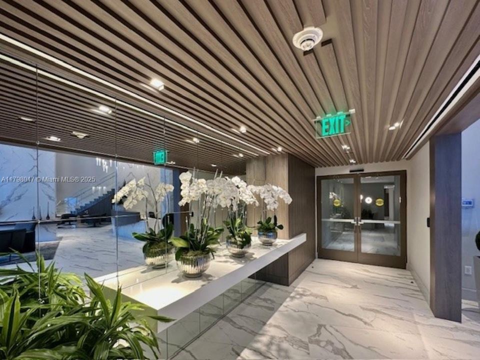 Recently Sold: $1,349,000 (2 beds, 2 baths, 2157 Square Feet)