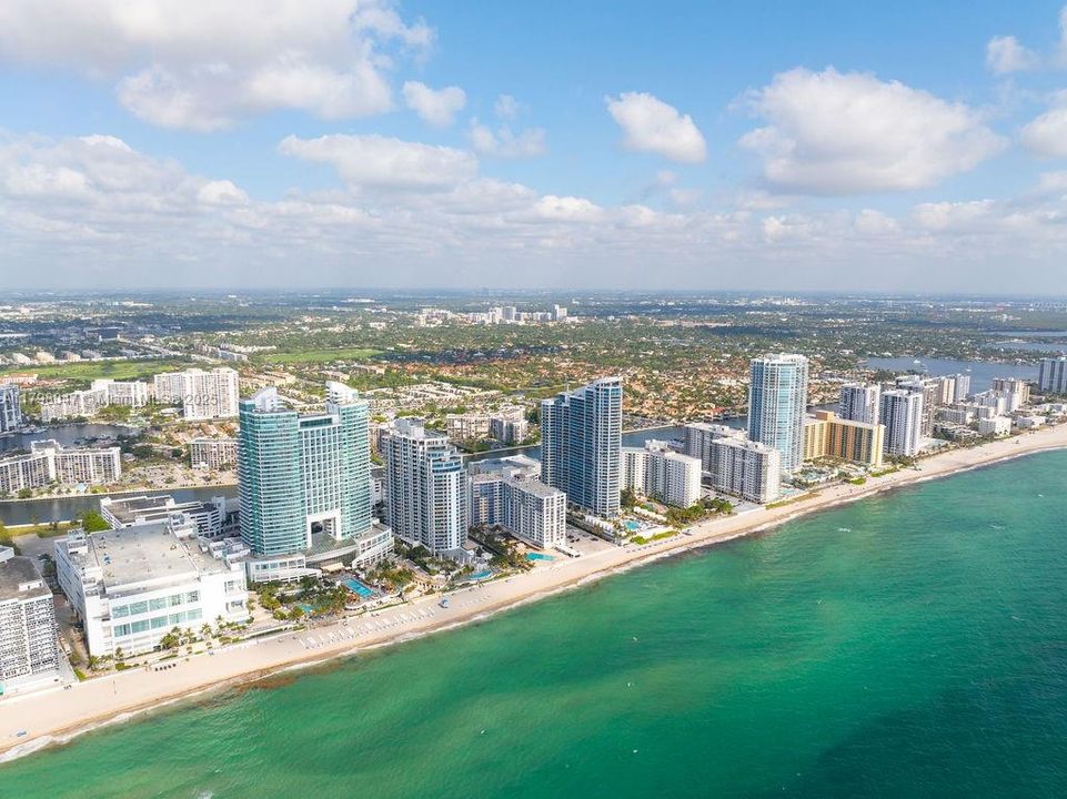 Recently Sold: $1,349,000 (2 beds, 2 baths, 2157 Square Feet)