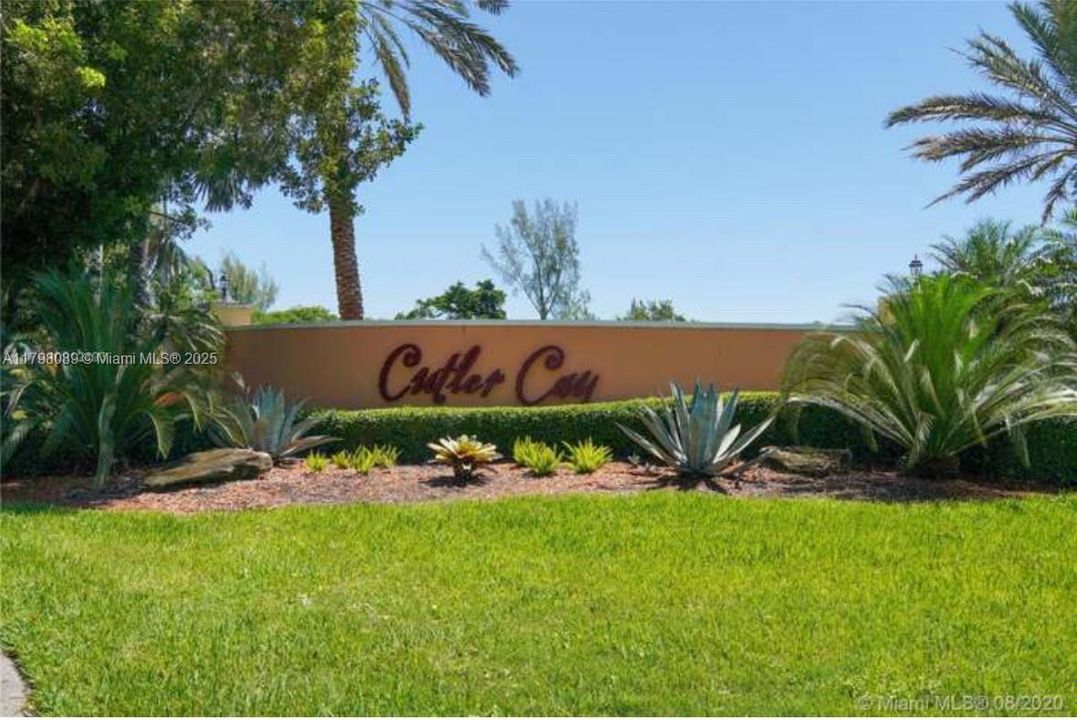 Recently Sold: $820,000 (5 beds, 4 baths, 3945 Square Feet)