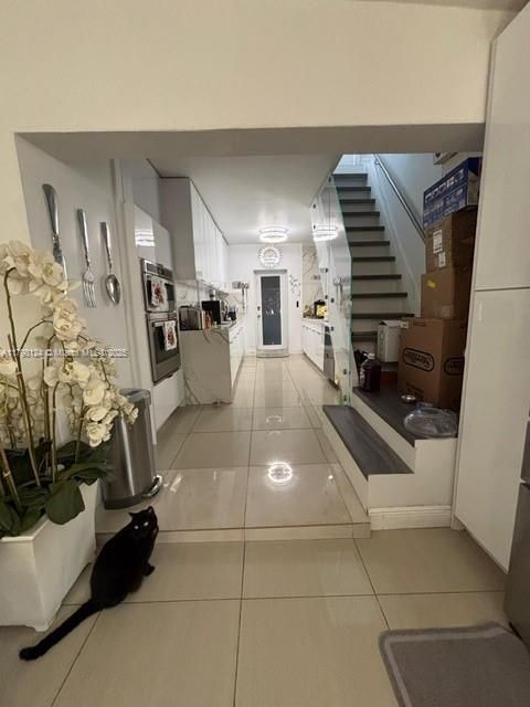 En Venta: $950,000 (6 camas, 5 baños, 3383 Pies cuadrados)